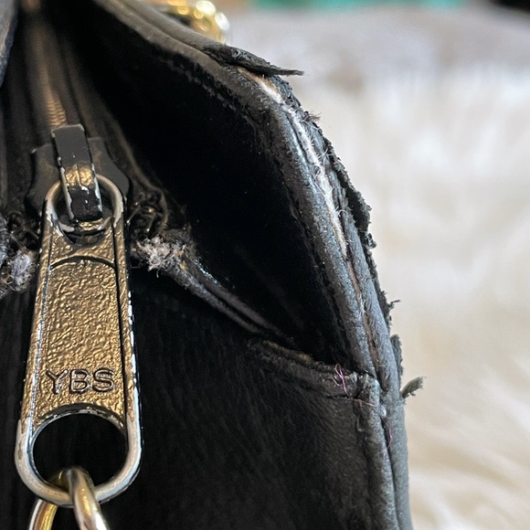 Guy Laroche quilted black leather bag with gold - Picture 14 of 16